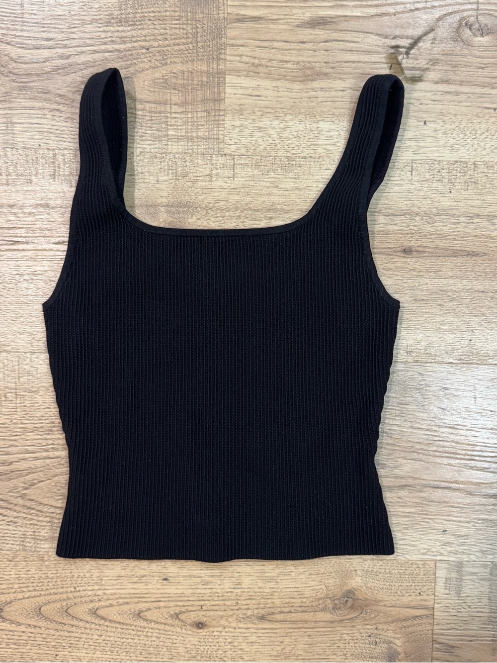Babaton Black Ribbed Square-Neck Crop Tank